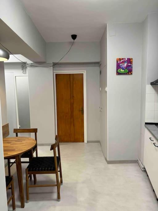 Double Studio Near University Square - 2 Balconies ブカレスト エクステリア 写真